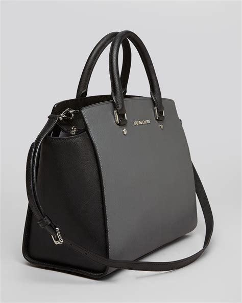 michael kors bag selma large size|Michael Kors selma satchel.